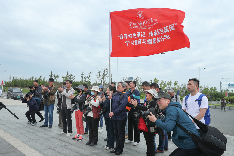 慶祝建黨100周年學(xué)習(xí)教育與攝影創(chuàng)作活動